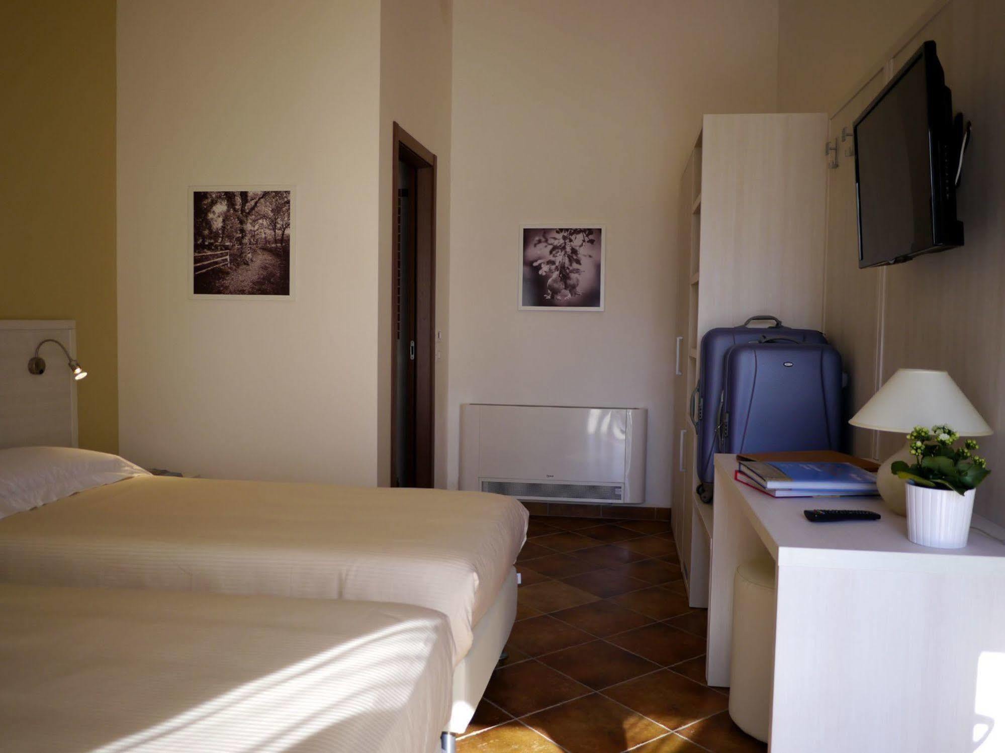 Tenute D'Onghia Gioia Del Colle Exteriör bild